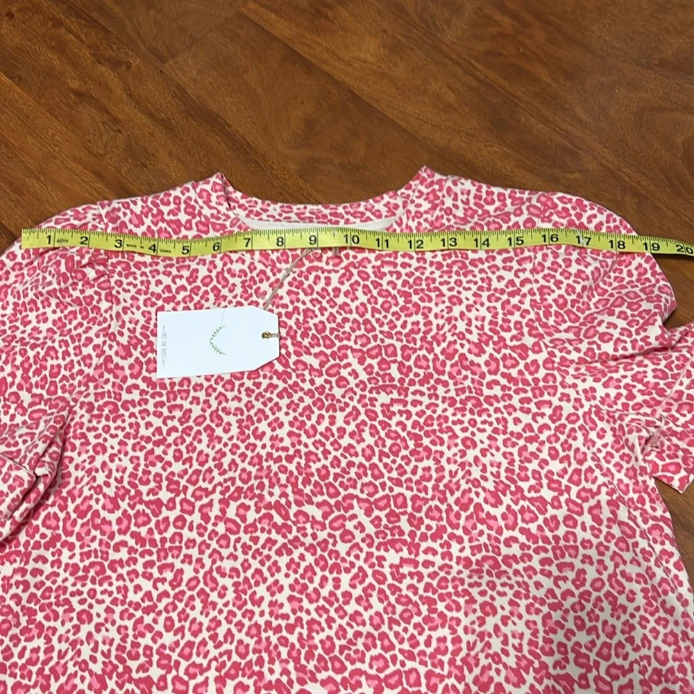 Free the Roses pink Cheetah Print Top NWOT - Picture 6 of 7